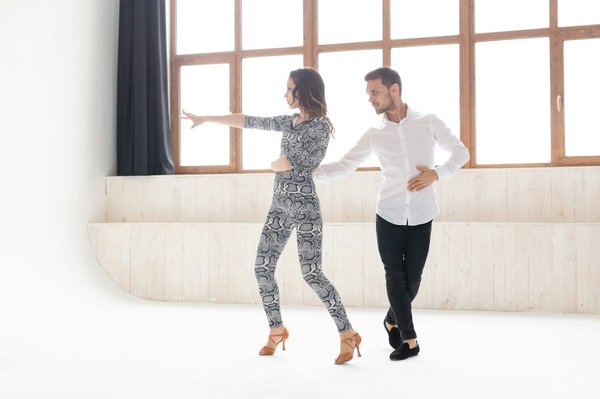 Dansez à paris : choisissez votre parcours artistique idéal